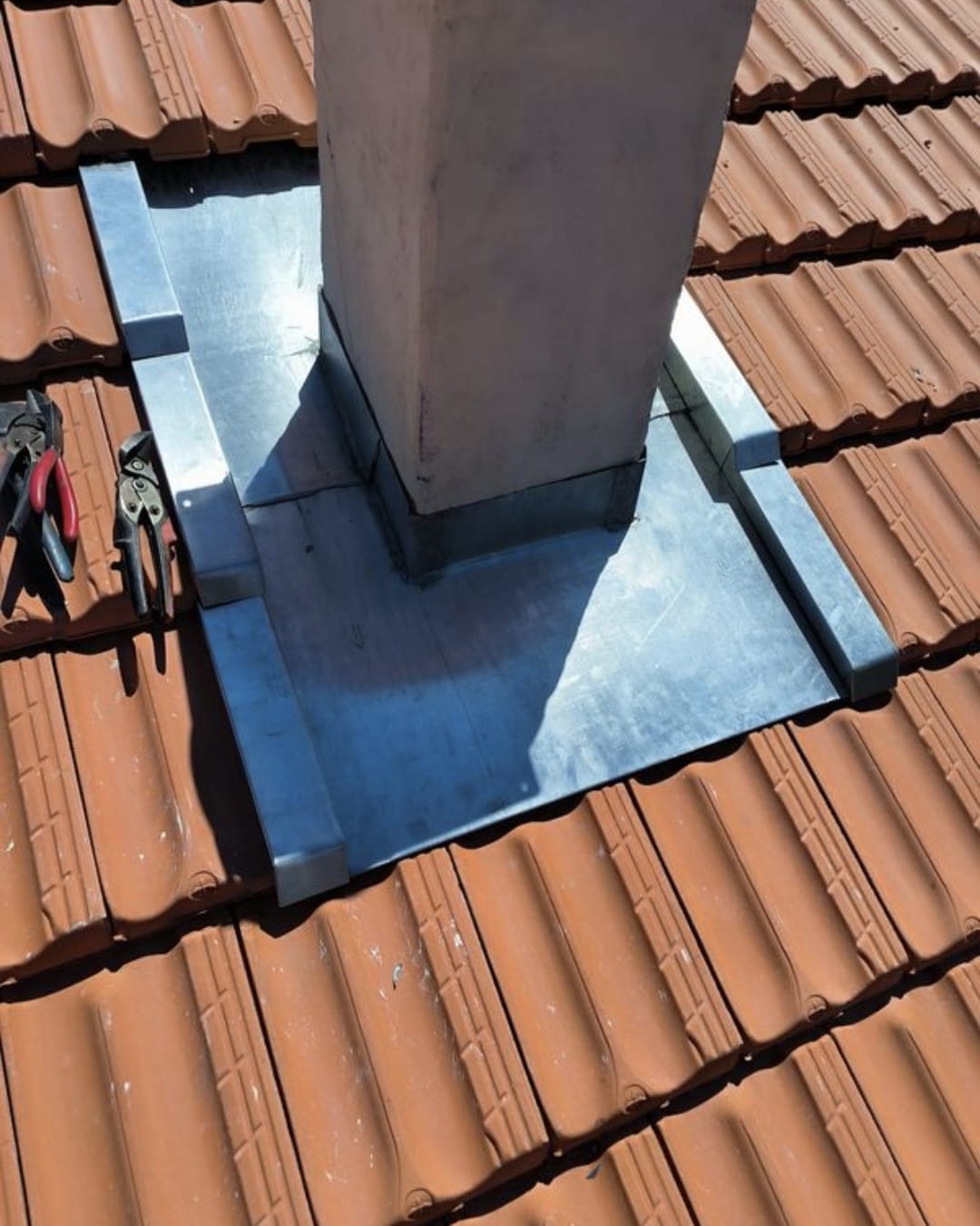 Solin de cheminée réalisé en zinc